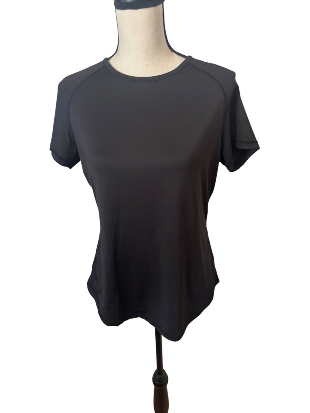 SHEIN Black Short Sleeve Crewneck Performance Tee